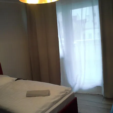 Fhs 4* Βόννη